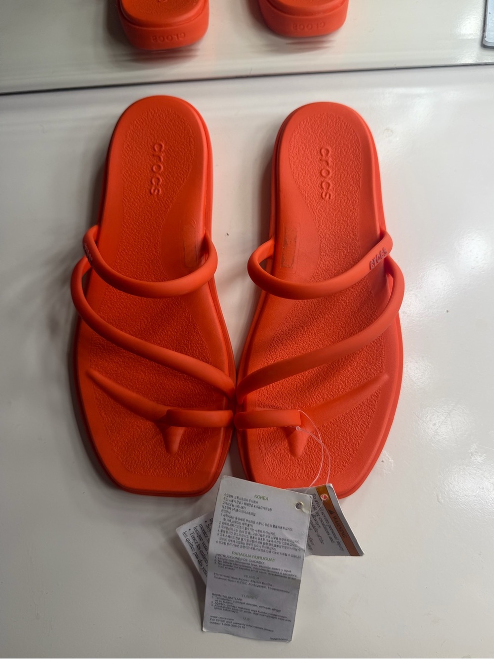 Miami toe loop crocs - Picture 2 of 6